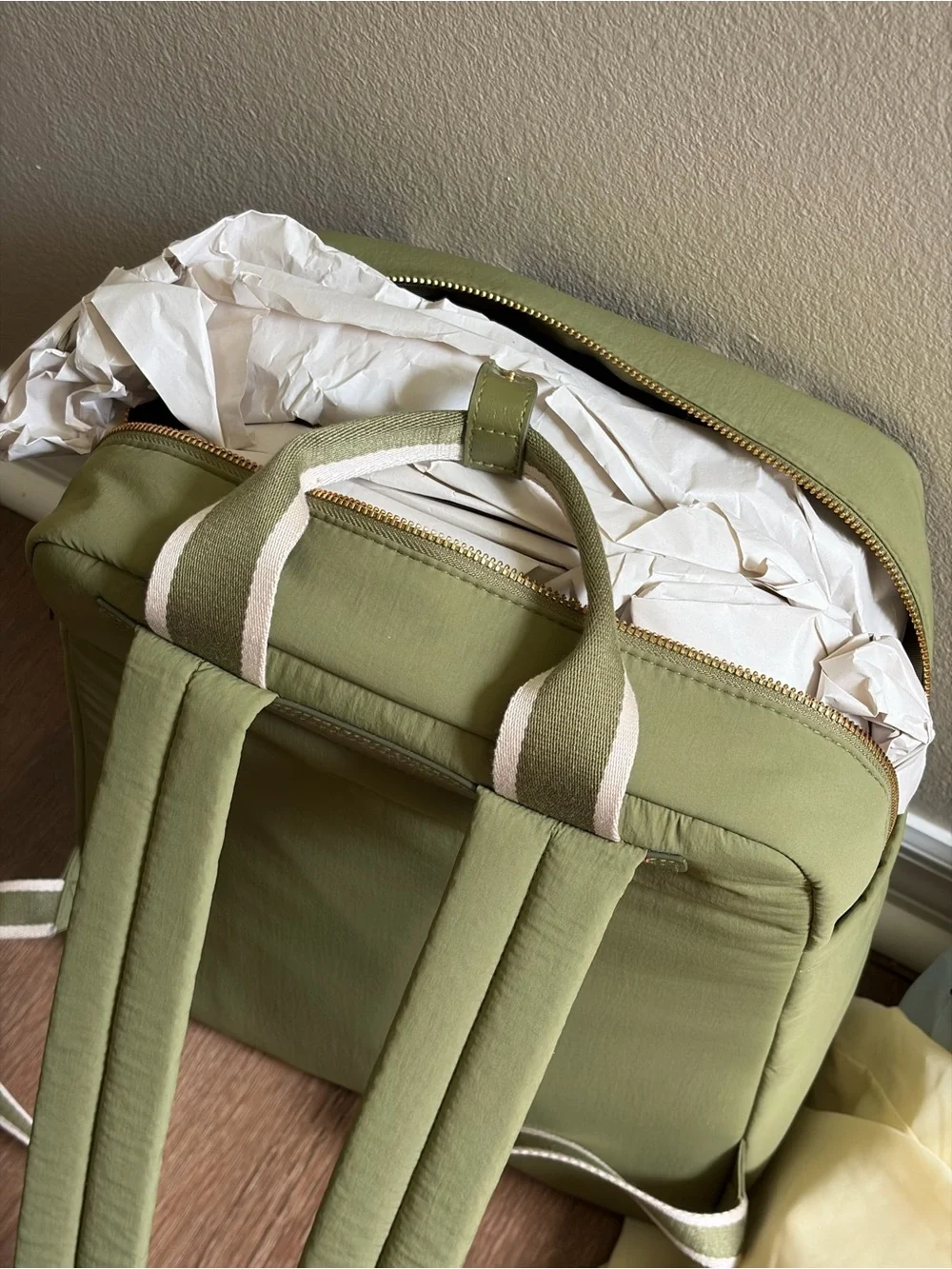 Universal Thread Olive Green Canvas Backpack with Cream Trim. NWT